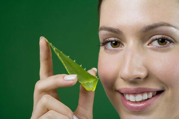 masca de fata cu miere si aloe vera