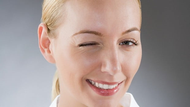Cremă hidratantă de față pentru piele uscată anti-îmbătrânire