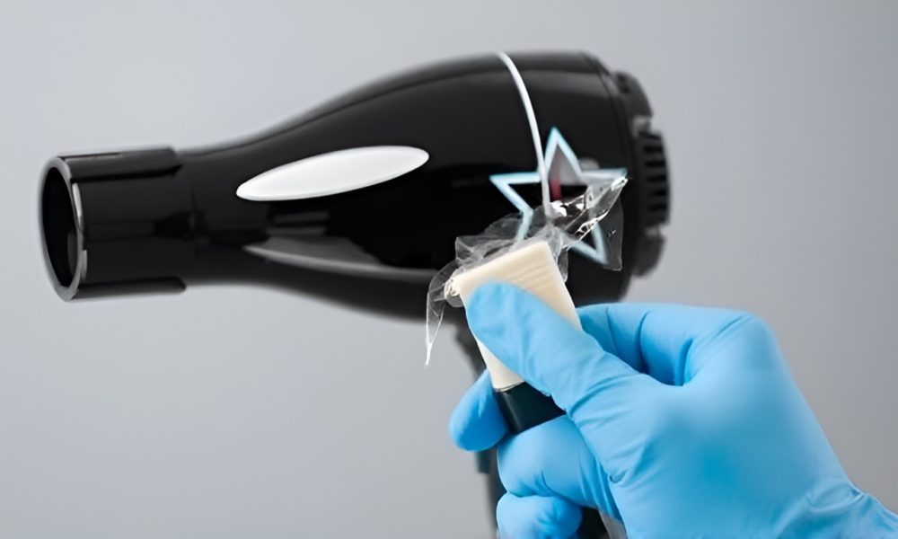 Cum se îndepărtează plasticul lipicios: Ghidul complet pentru o curățare fără efort