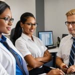 de ce programul de lucru este de 8 ore