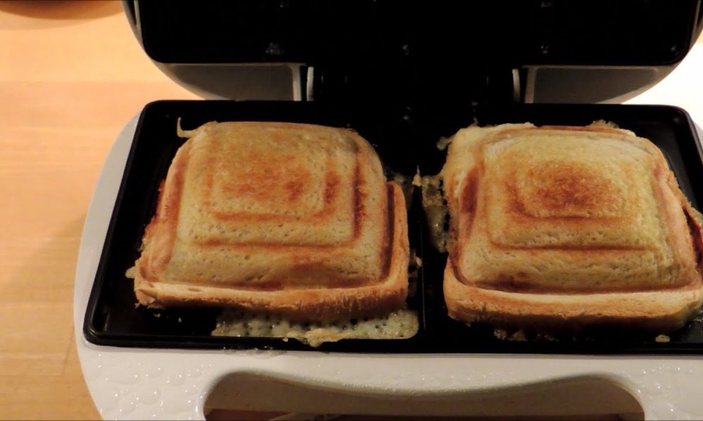 Cum se curăță aparatul sandwich maker si grătarul? sandwich maker curatare