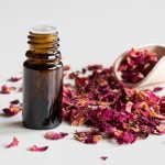 cum faci ulei de trandafir
