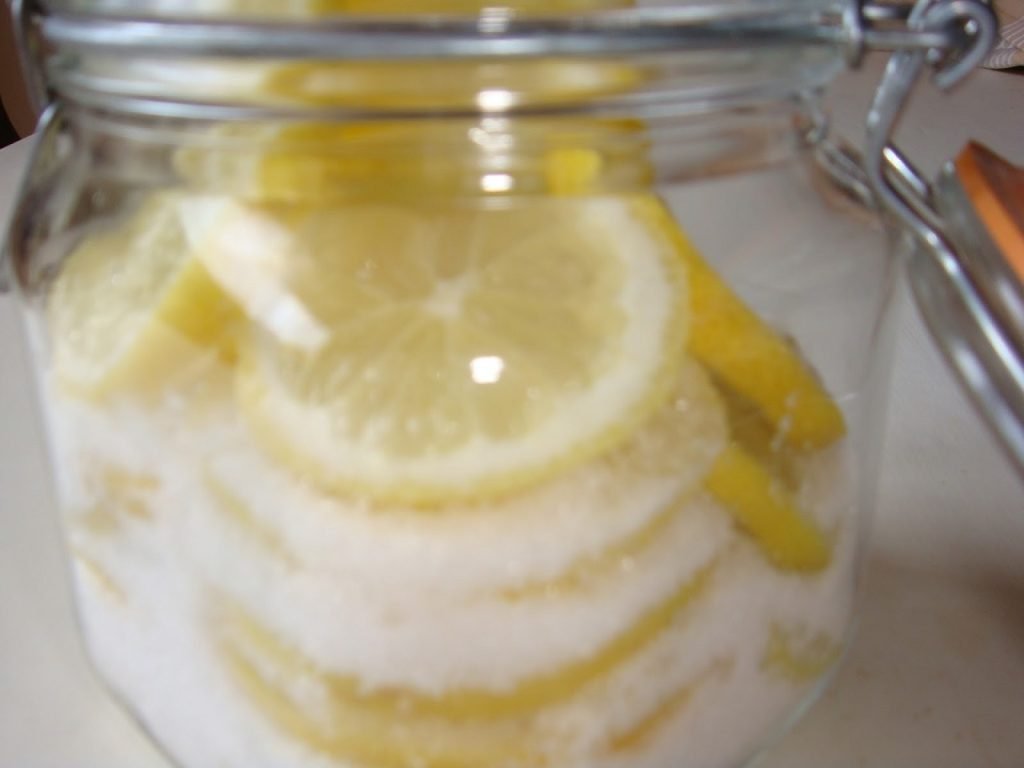 Rețetă de lămâia cu zahăr la borcan?