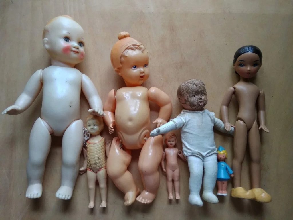 Cum se spală și îngrijesc păpușile?