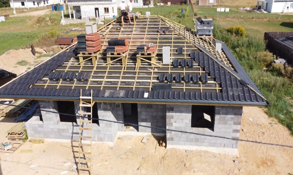 Cum afli anul în care a fost construită o clădire?