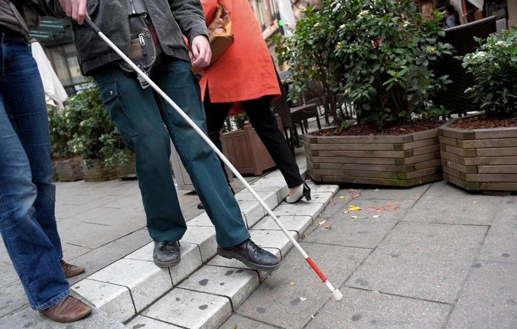 aplicatii utile pentru nevazatori