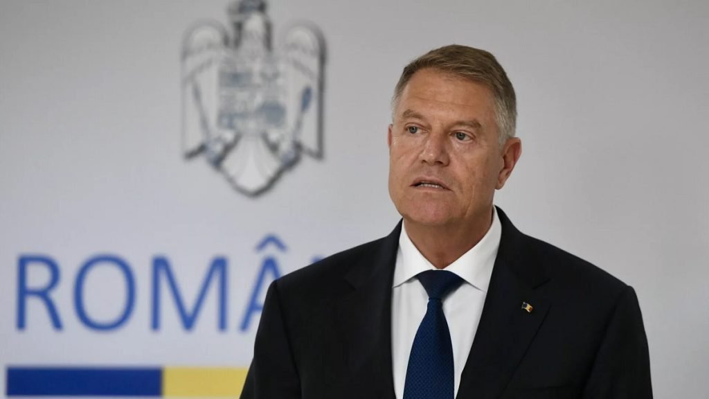 cum il contactezi pe klaus iohannis