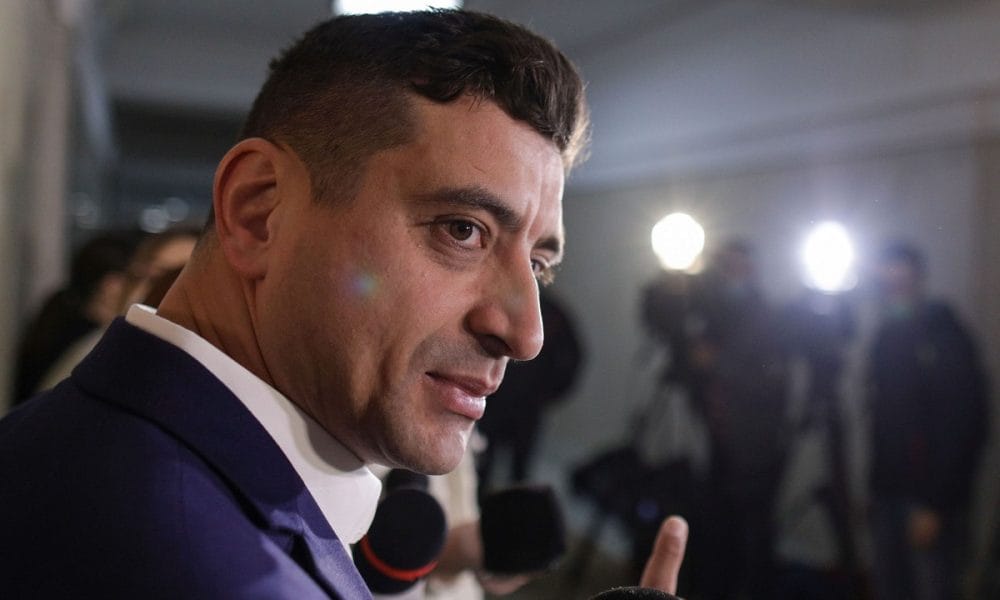 contacteaza l pe george simion